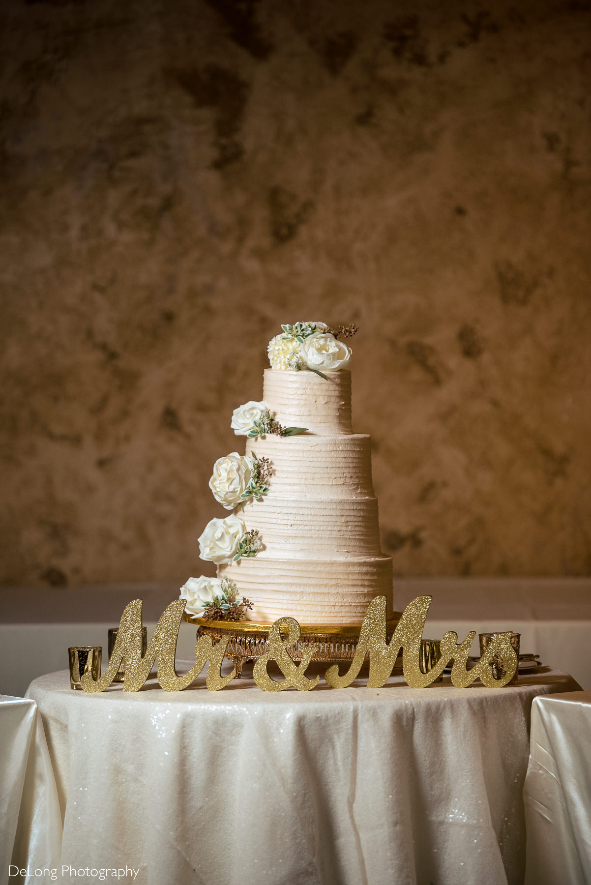 Simple Publix white wedding cake with white roses at the Club at Longview wedding by Charlotte Wedding Photographers DeLong Photography